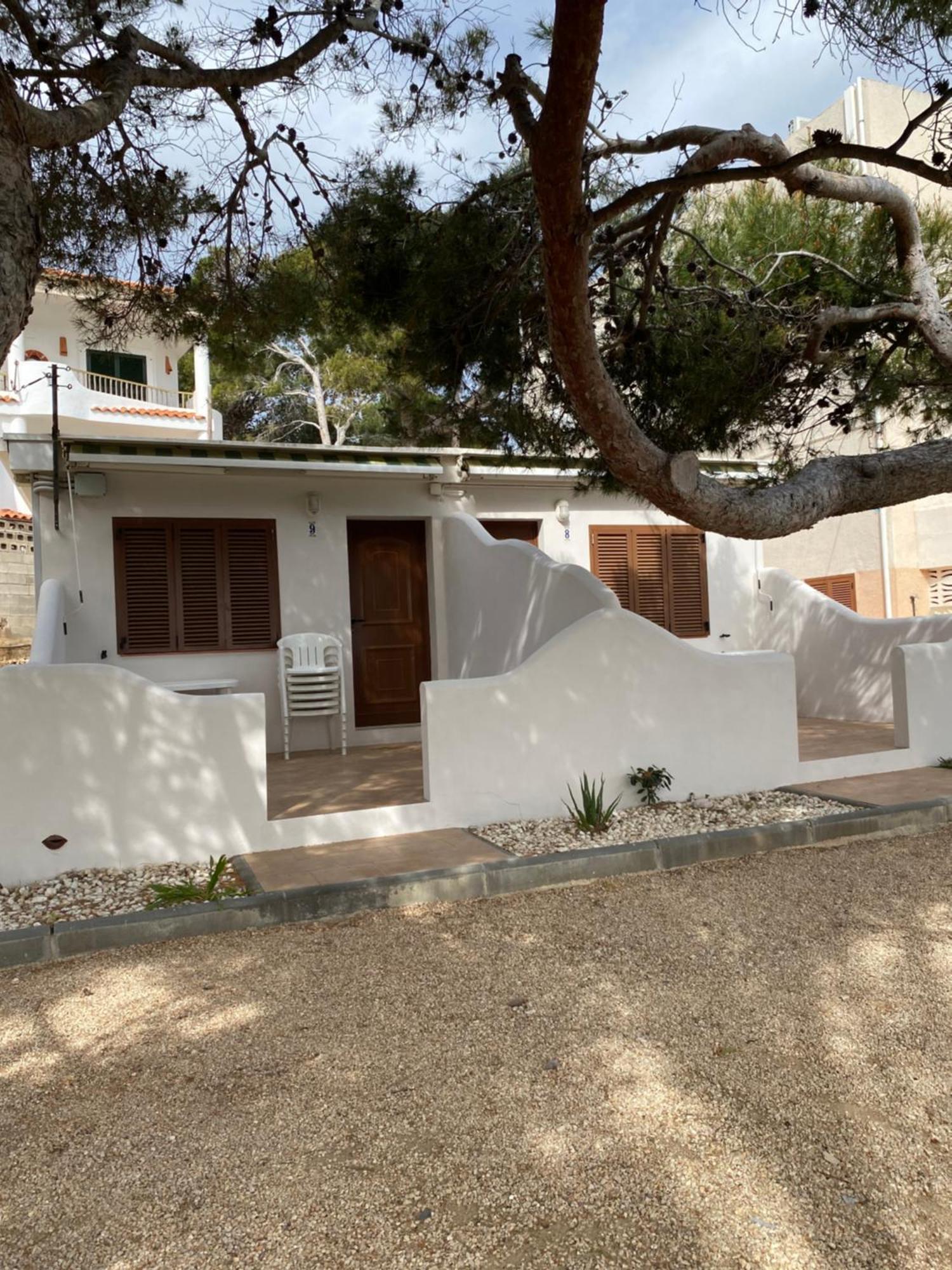 Apartamentos Llorca Platja de l'Almadrava Exterior photo