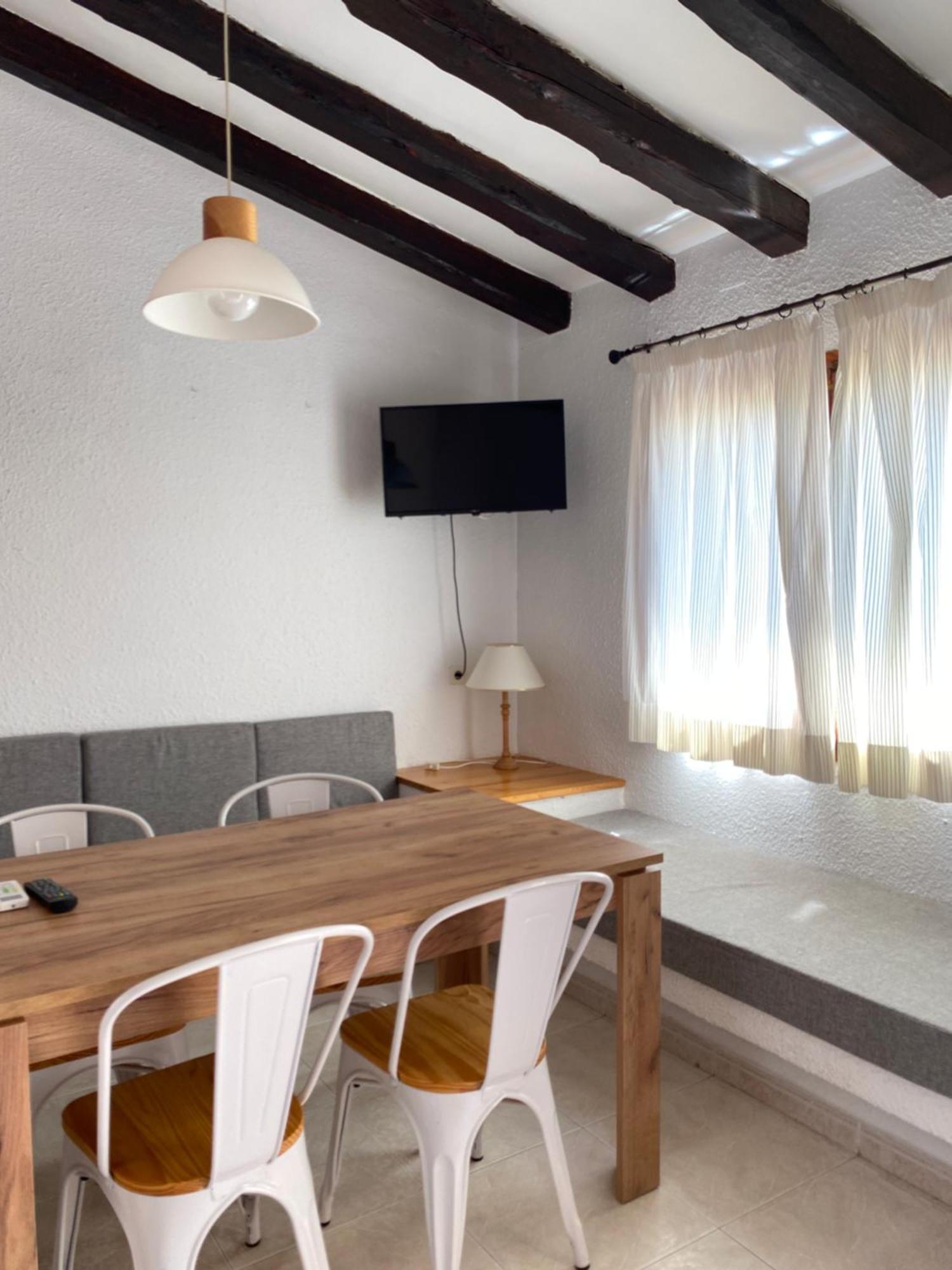 Apartamentos Llorca Platja de l'Almadrava Exterior photo